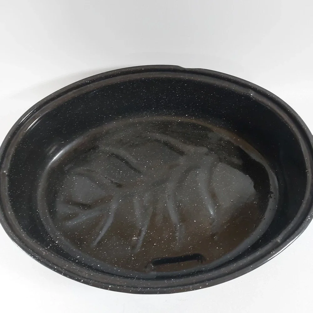 Vintage‎ Black Speckled Enamel Oval Roasting Pan with Lid